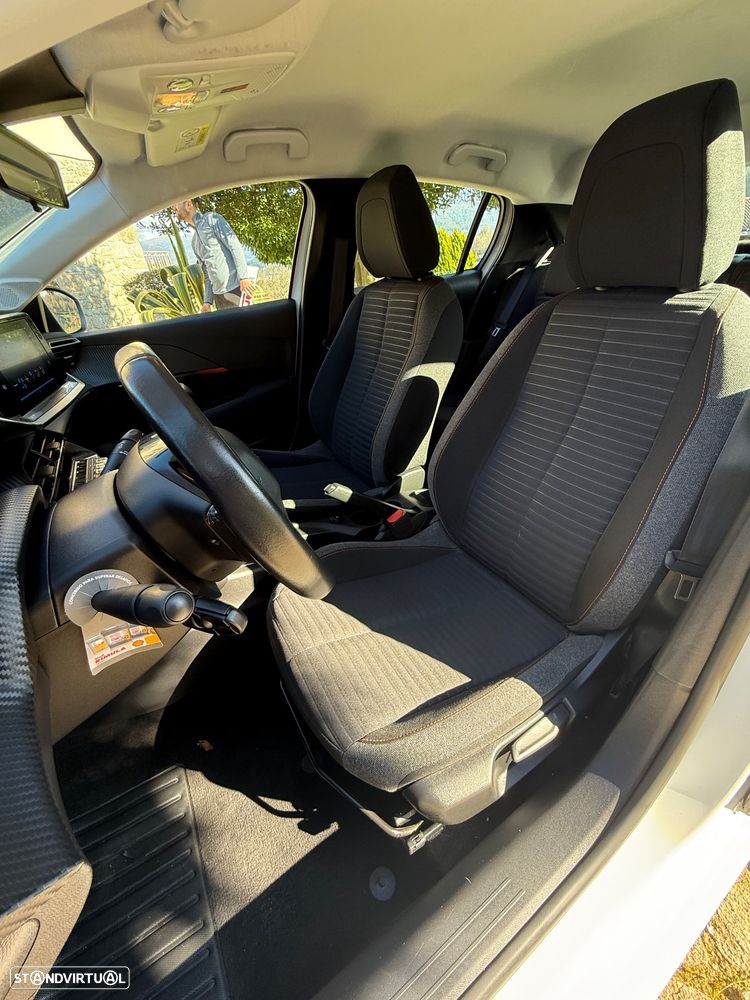 Peugeot 208 1.2 PureTech Active - 10