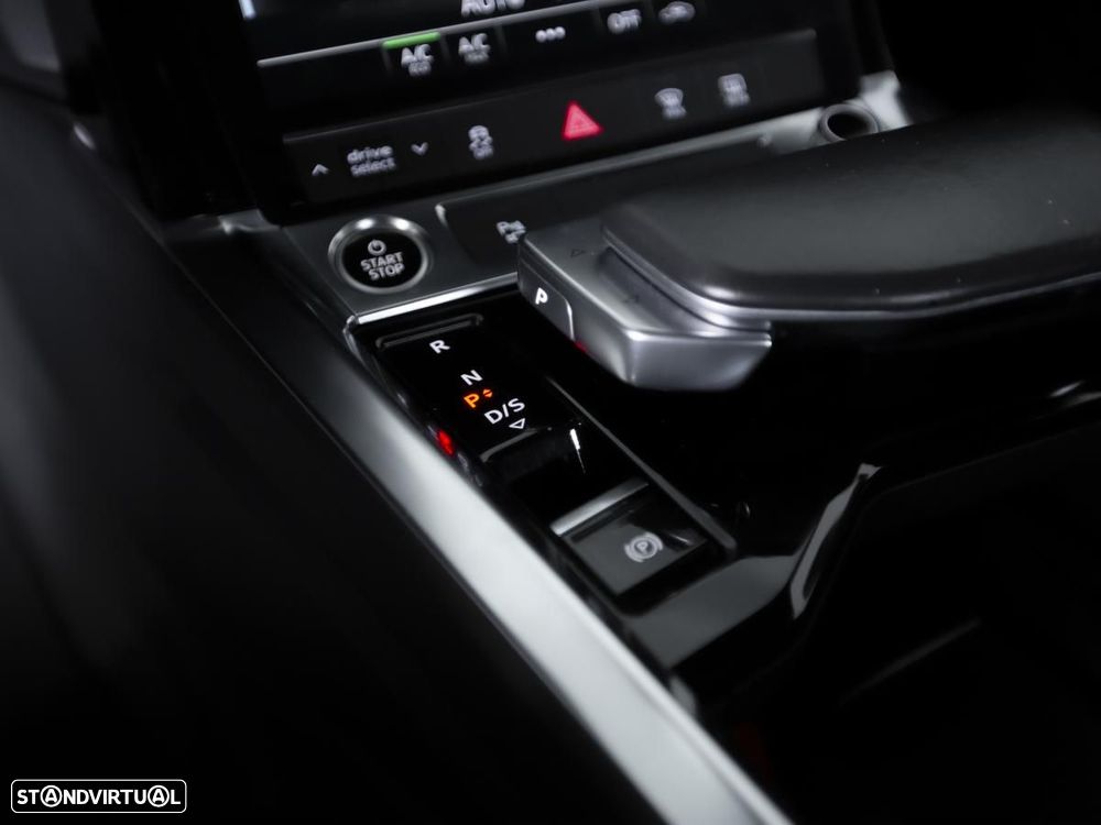 Audi e-tron Sportback 55 quattro S line - 32