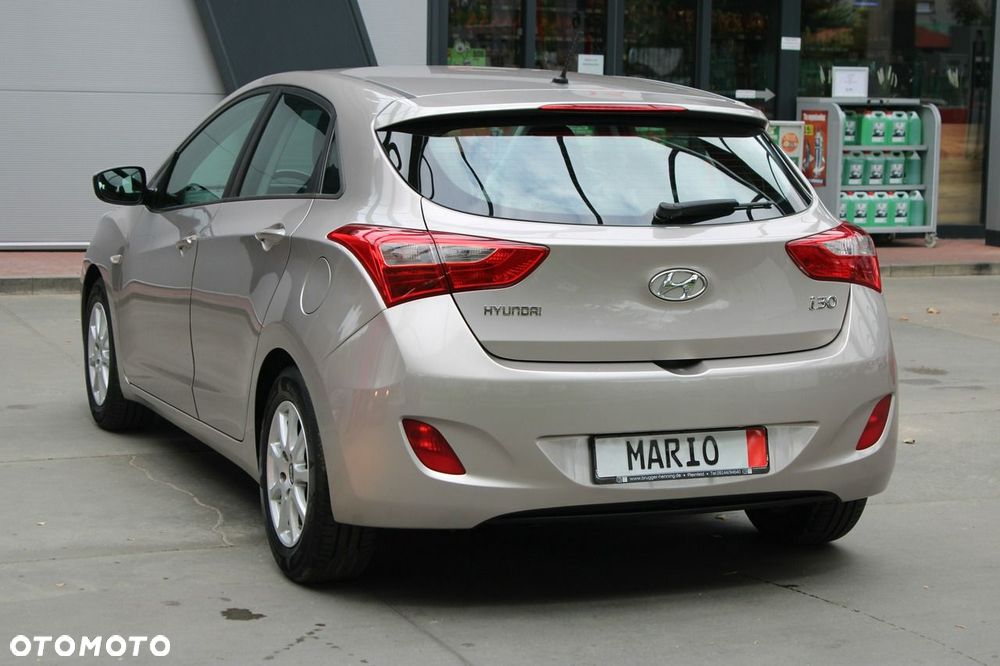 Hyundai i30 1.4 Family+ - 7