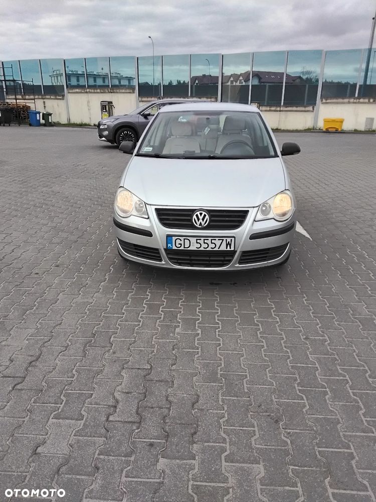 Volkswagen Polo - 2