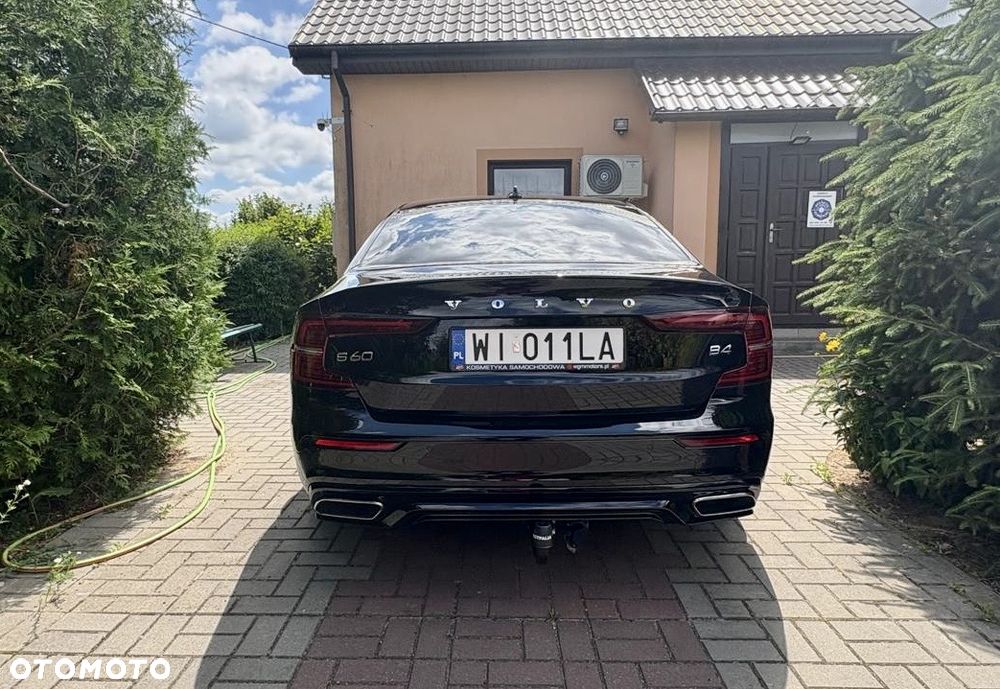 Volvo S60 B4 B R-Design - 4