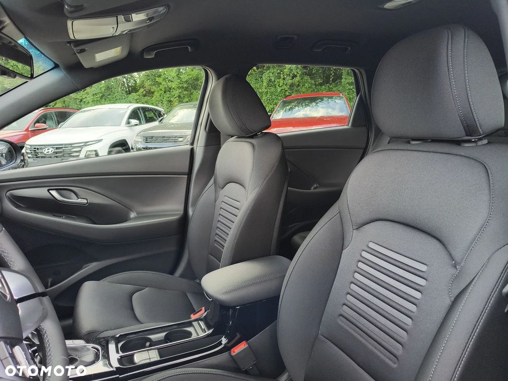 Hyundai i30 1.0 T-GDI Smart DCT - 11