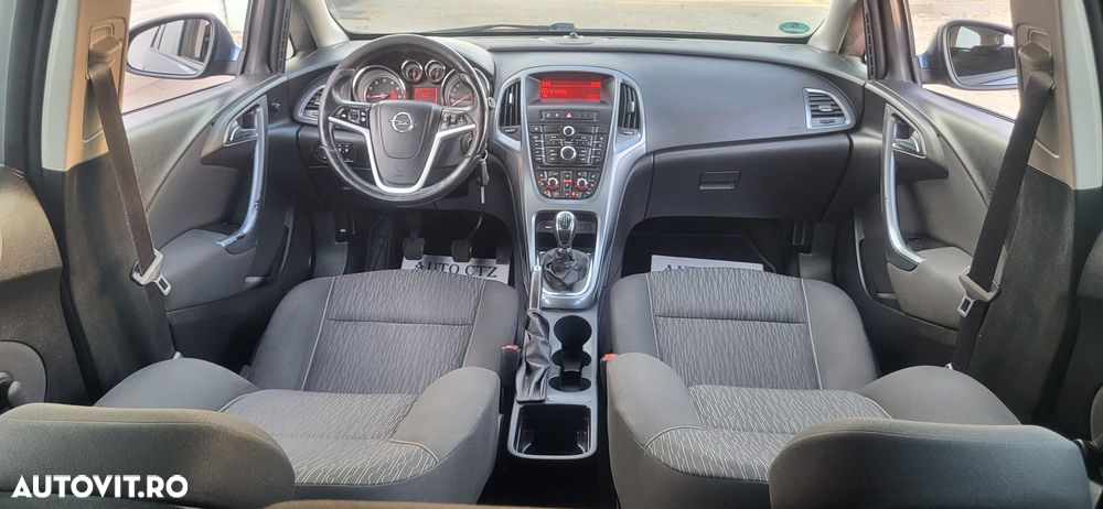Opel Astra - 34