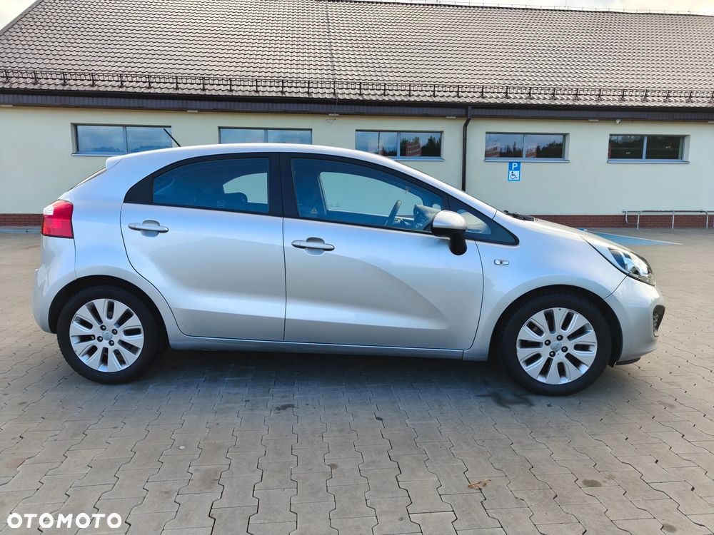 Kia Rio 1.2 XL - 2