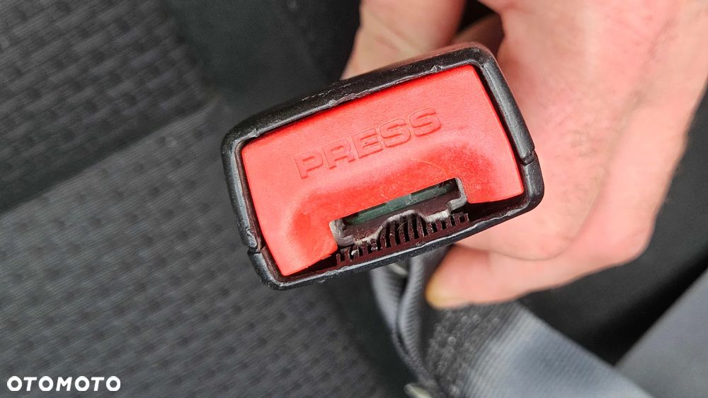 Kanapa Siedzisko Oparcie Welur Podłokietnik Uchwyt Napoje Cupholder Grzane Podgrzewane Skoda Superb II 2 - 23