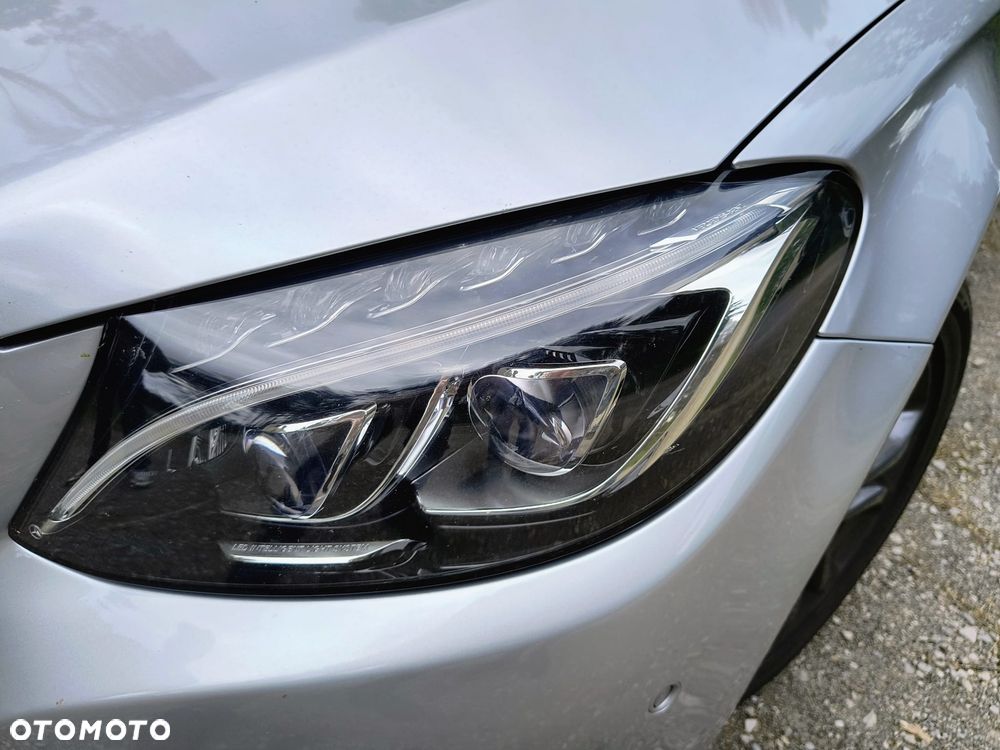 Mercedes-Benz Klasa C 200 4Matic 9G-TRONIC Avantgarde - 30