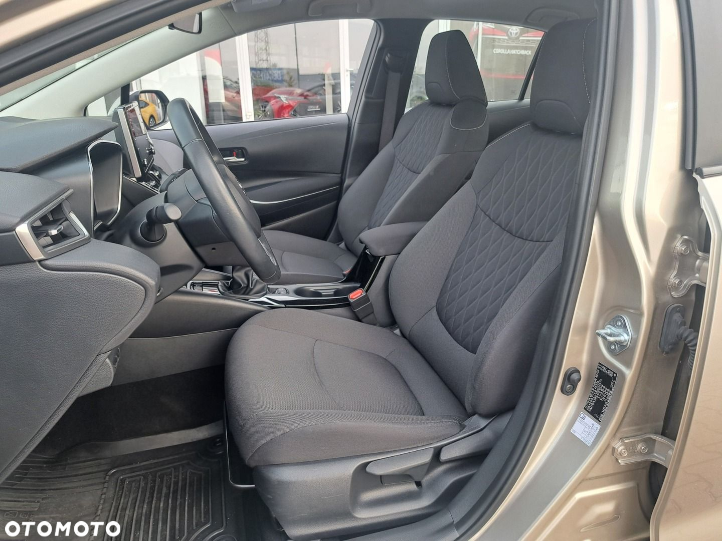 Toyota Corolla - 17