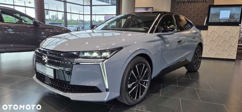 DS Automobiles N°4 E-Tense 58.3kWh Étoile Alcantara - 1