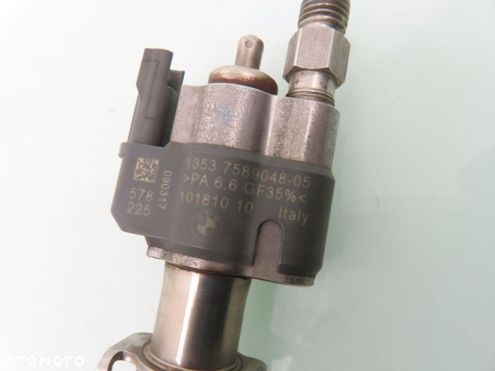 WTRYSKIWACZ BMW E87 118 N43B20A 7589048 - 4