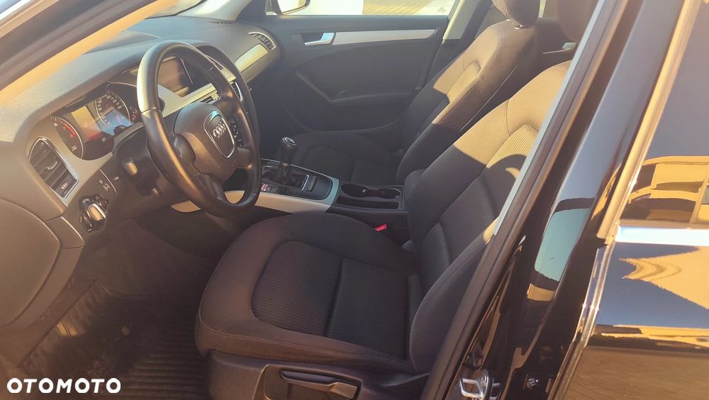 Audi A4 Avant 1.8 TFSI Attraction - 5