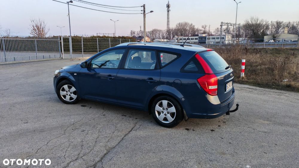Kia Ceed 1.6 Comfort - 3