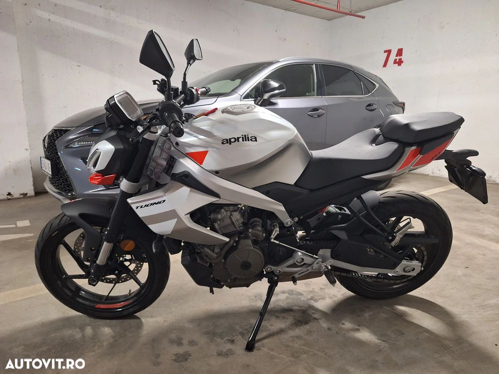 Aprilia Tuono - 5