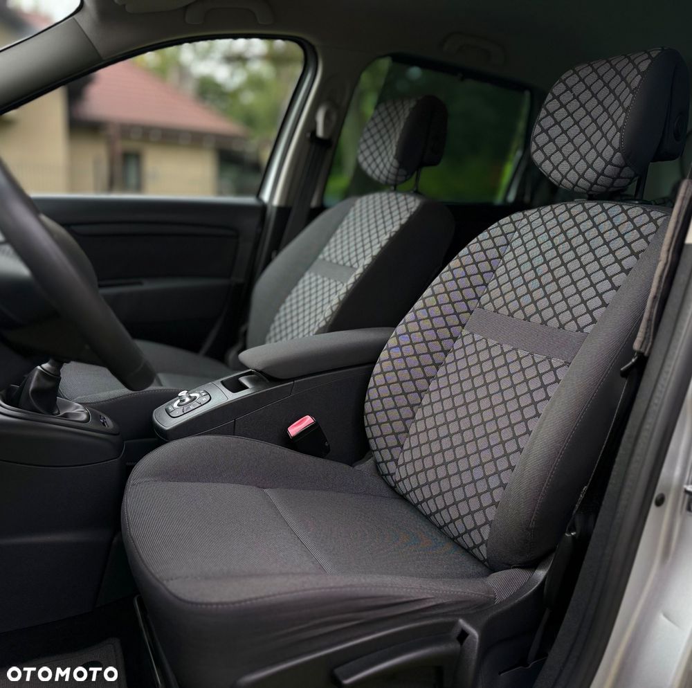 Renault Scenic - 21