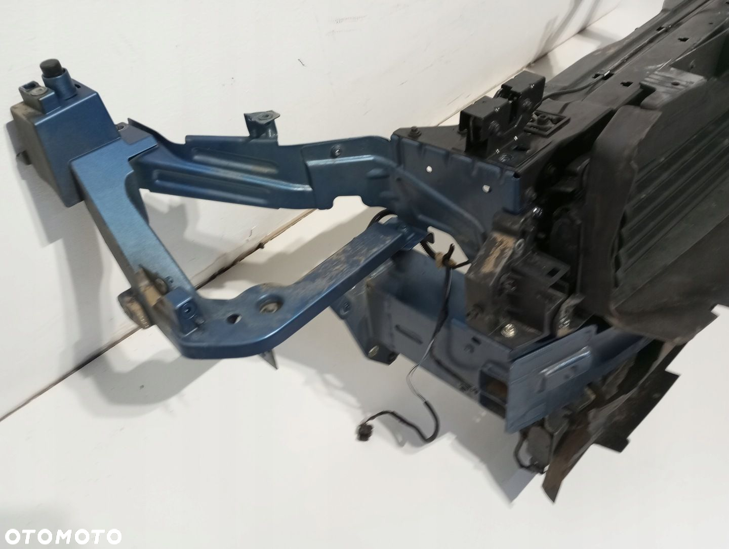 Pas przedni chłodnice VOLVO XC40 2,0D 18R - 3