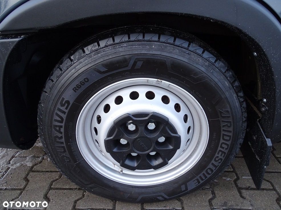 Iveco Daily L4H3 35S18 3.0 180 Hi-MATIC Brygadówka DOKA 7 Osób BRUTTO!! UNIKAT!! JEDYNY TAKI!! JAK NOWY!! - 29