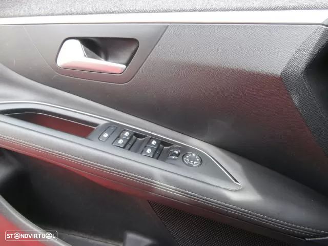 Peugeot 3008 1.5 BlueHDi Active Pack - 23