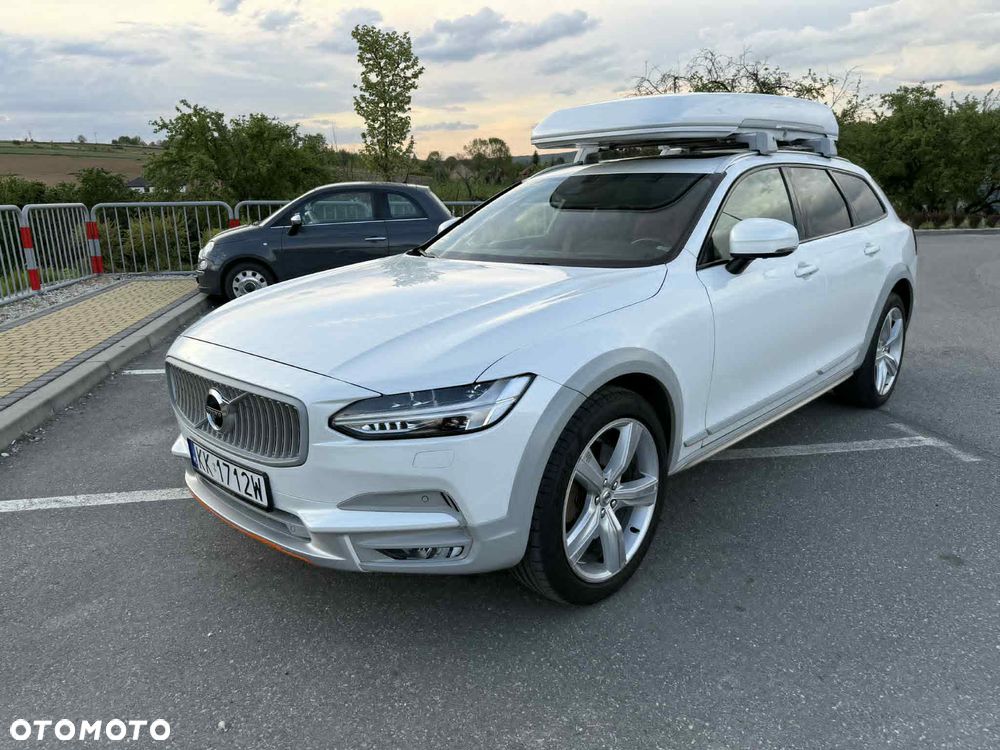 Volvo V90 Cross Country - 6