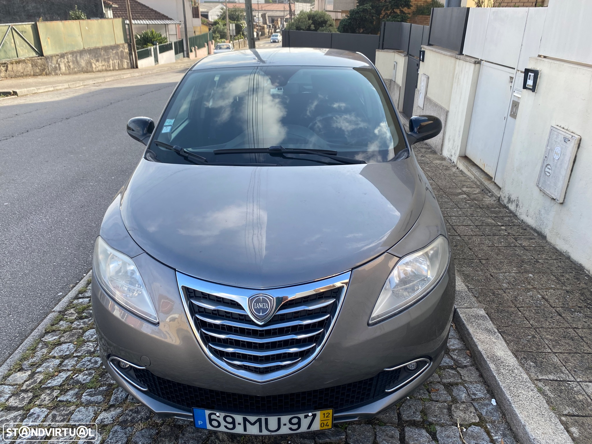 Lancia Ypsilon 1.3 M-jet S&S Silver - 2