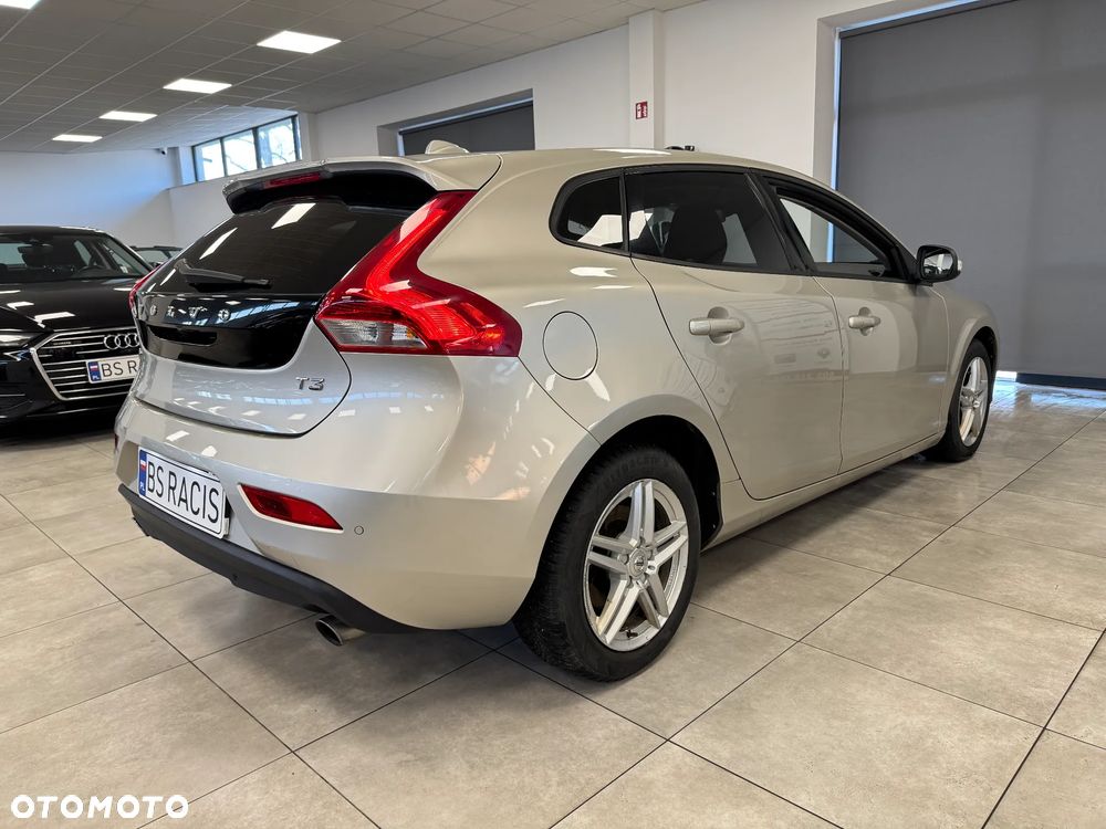 Volvo V40 T3 Drive-E Kinetic - 2