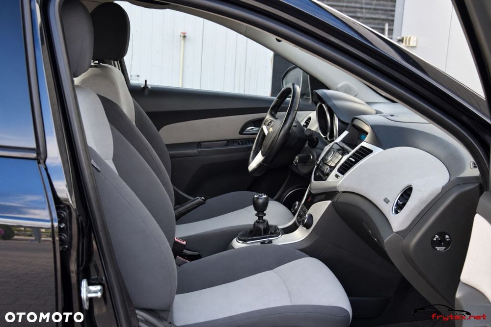 Chevrolet Cruze - 22