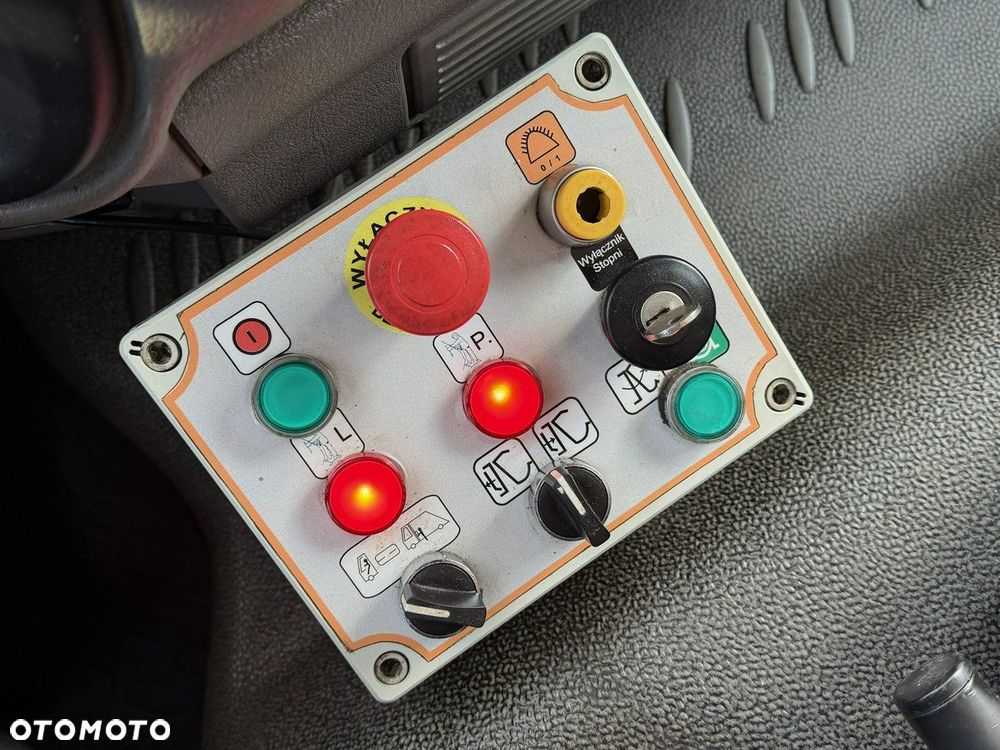 DAF LF 55.300 Śmieciarka Komunal Partner KP 16V Mały Przebieg - 33