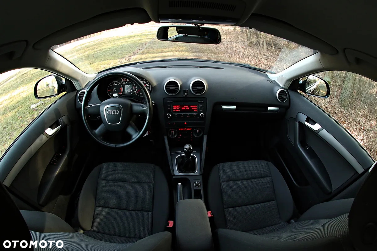 Audi A3 1.6 TDI Ambiente - 31