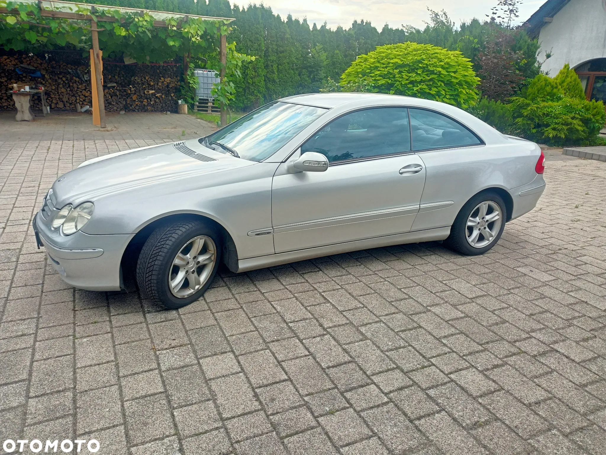 Mercedes-Benz CLK - 15