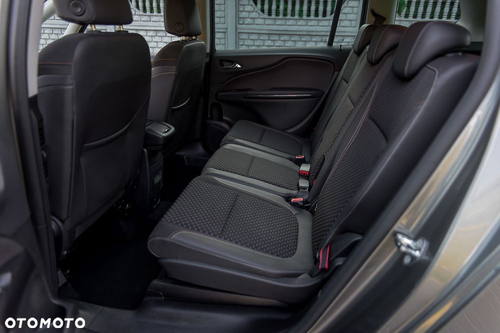 Opel Zafira Tourer 1.4 Turbo Automatik Selection - 16