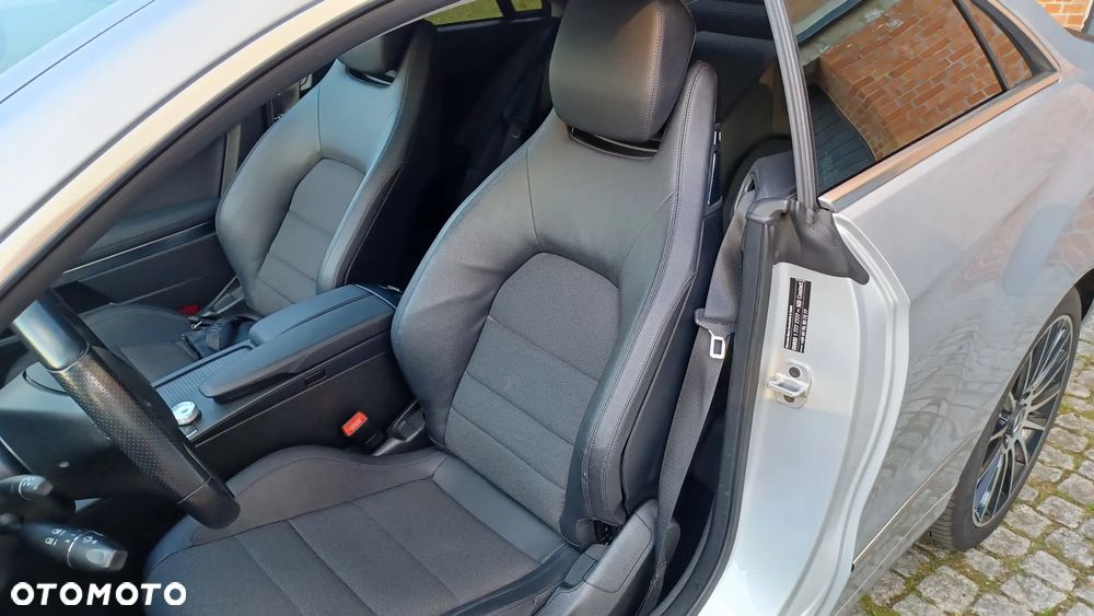 Mercedes-Benz Klasa E 200 CGI Coupe BlueEFFICIENCY Automatik Avantgarde - 31