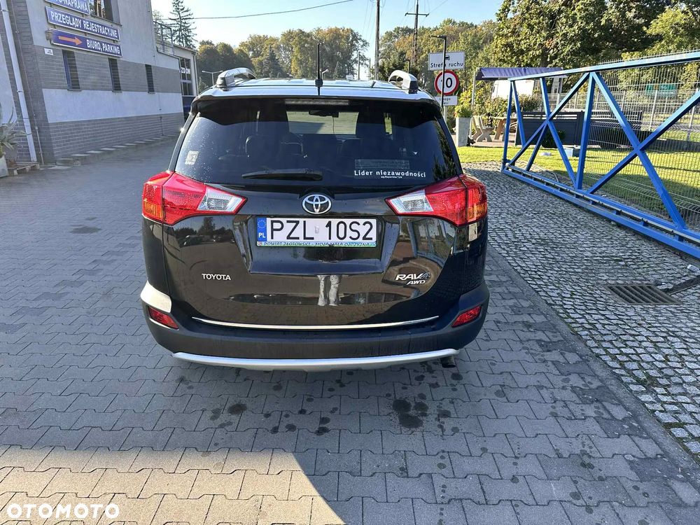 Toyota RAV4 - 4