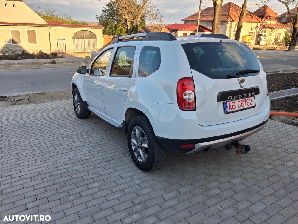 Dacia Duster 1.6 16V 105 4x4 Prestige - 4