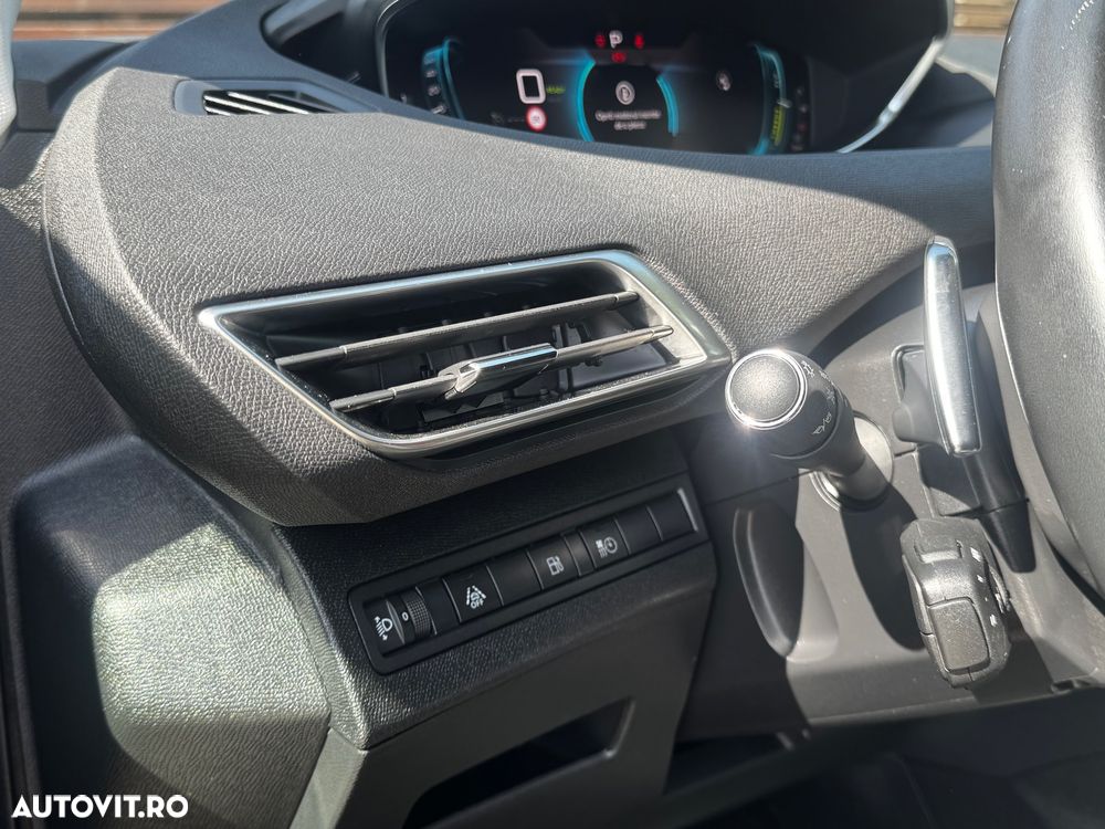 Peugeot 3008 225 e-EAT8 Allure Pack - 22