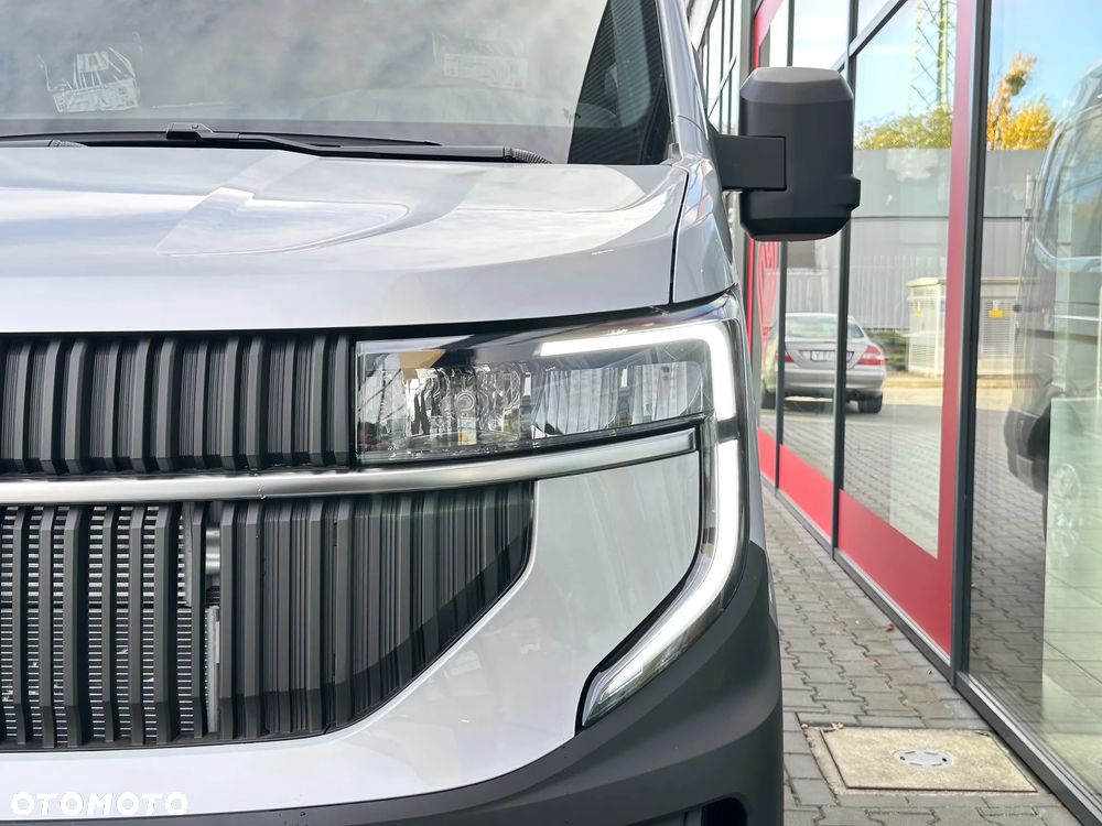 Renault Master - 25