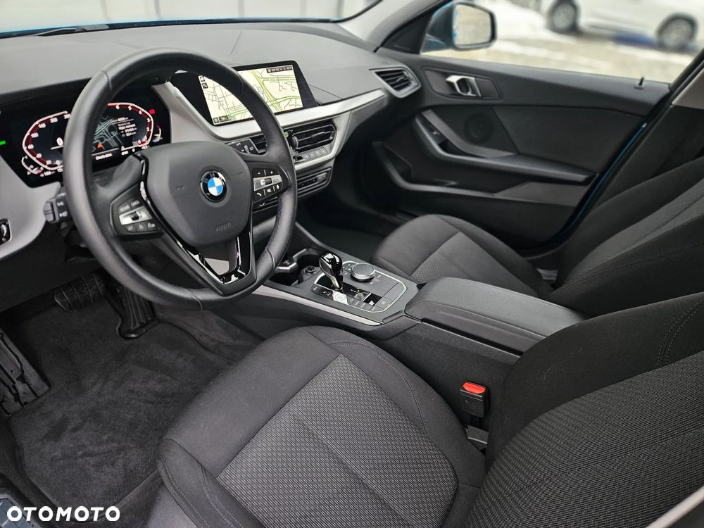 BMW Seria 1 118i Advantage - 24