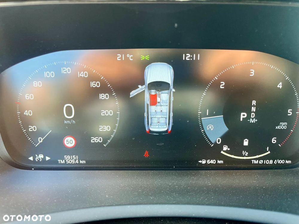 Volvo XC 90 B5 D AWD R-Design 7os - 8