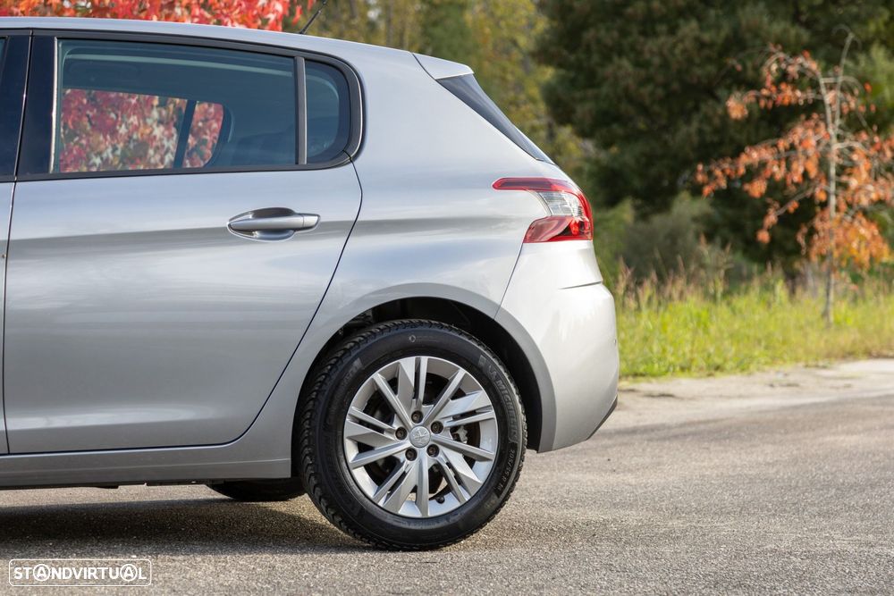 Peugeot 308 1.5 BlueHDi Business Line - 32