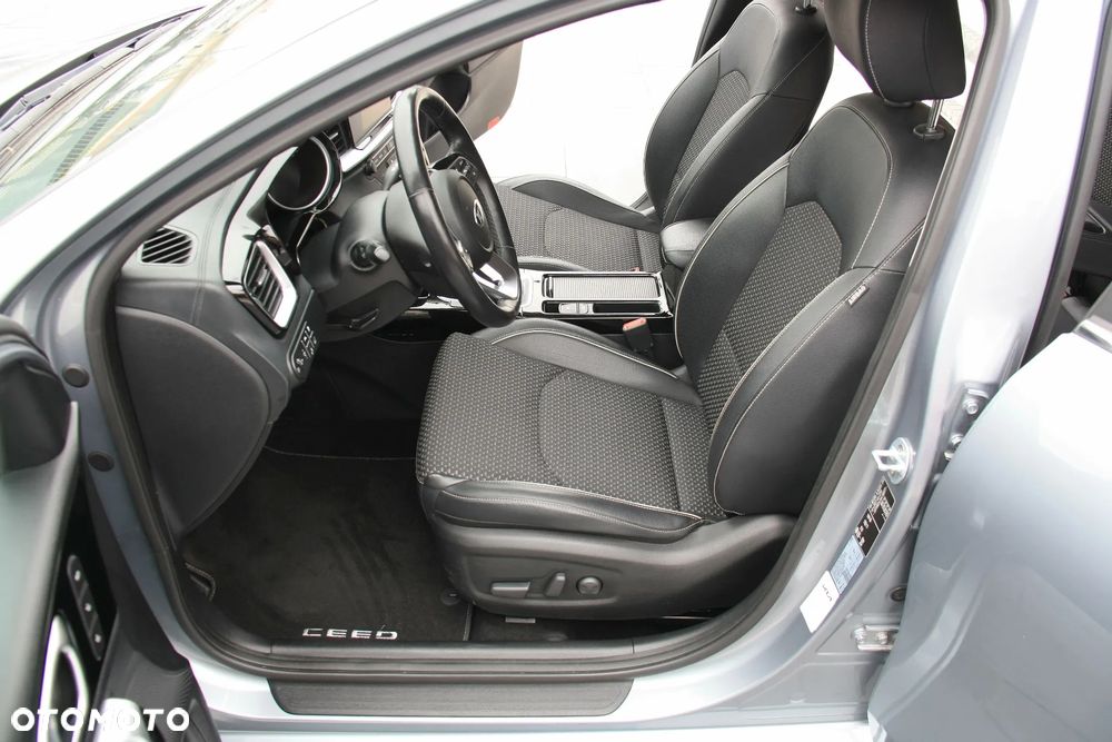 Kia Ceed 1.4 T-GDI OPF Platinum Edition - 20