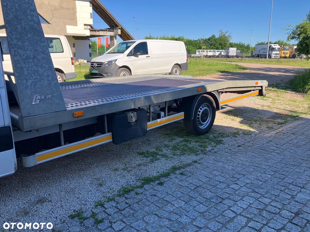 Mercedes-Benz Sprinter - 4