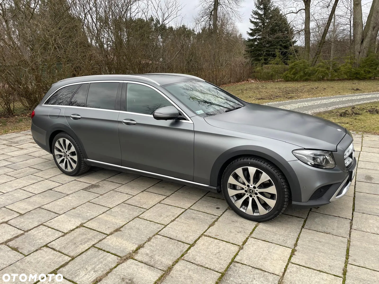 Mercedes-Benz Klasa E 350 d 4-Matic All-Terrain - 2