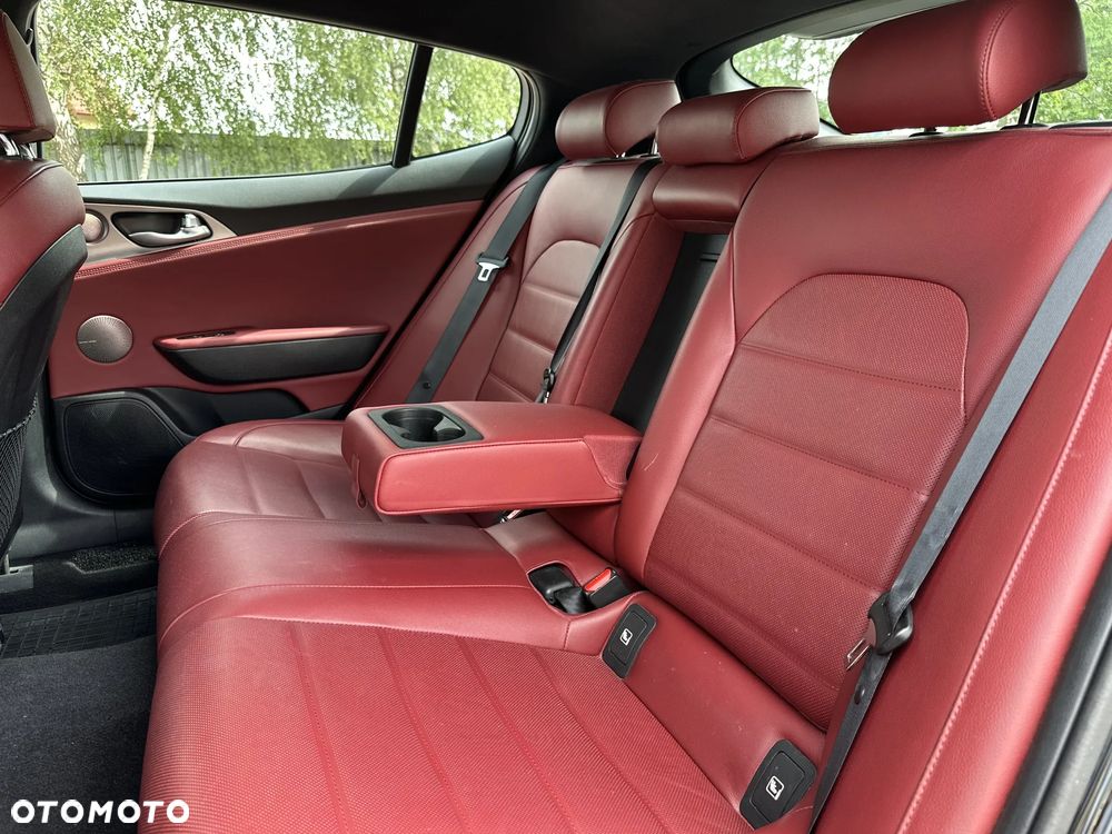 Kia Stinger 2.0 T-GDI GT Line - 17