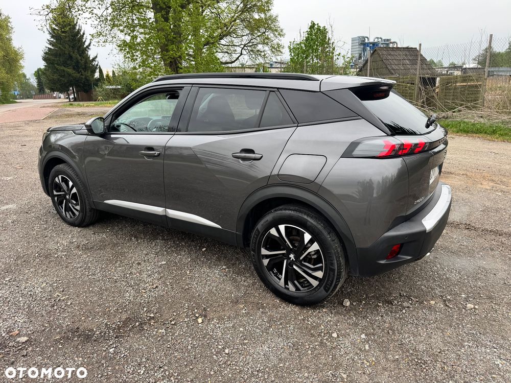Peugeot 2008 PureTech 130 EAT8 Allure - 4