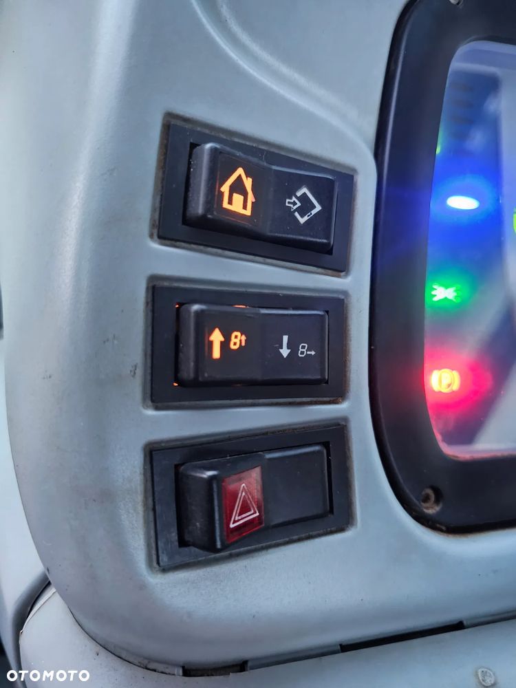 New Holland T4.LP ( w dokumentach) , model handlowy T4.95LP - 5