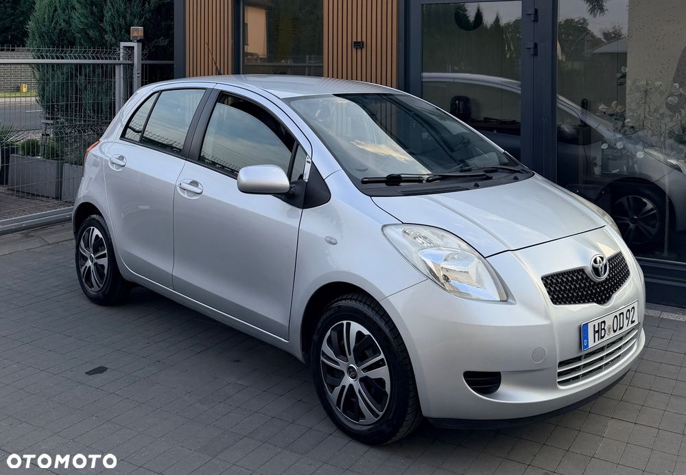 Toyota Yaris 1.3 Luna Hit - 3