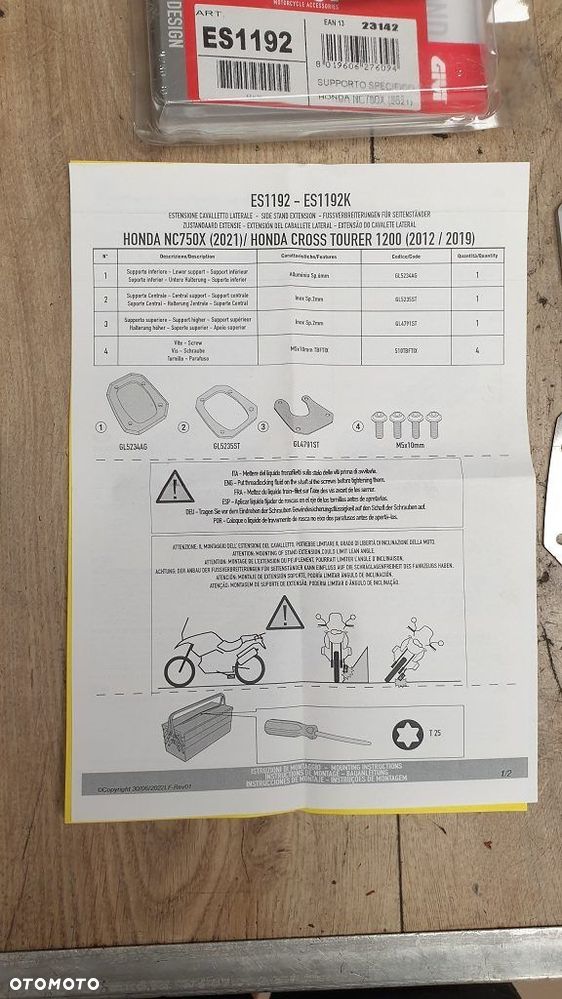 Poszerzenie stopki Givi ES1192 Honda NC750X - 3