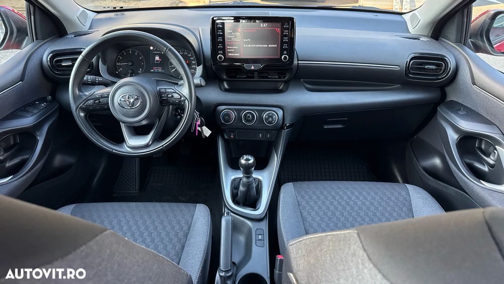 Toyota Yaris 1.5 L Dynamic - 18