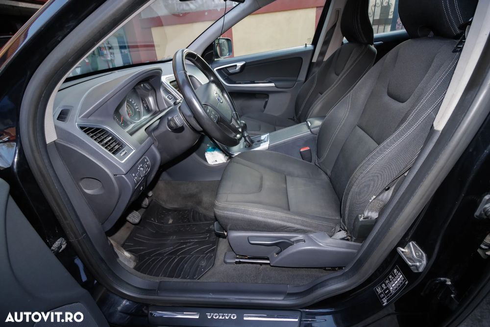 Volvo XC 60 D3 Momentum - 5