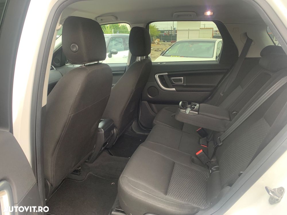 Land Rover Discovery Sport - 13