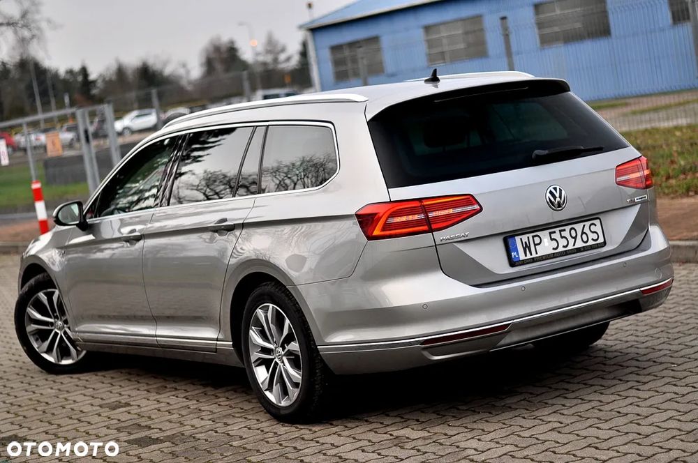Volkswagen Passat - 9