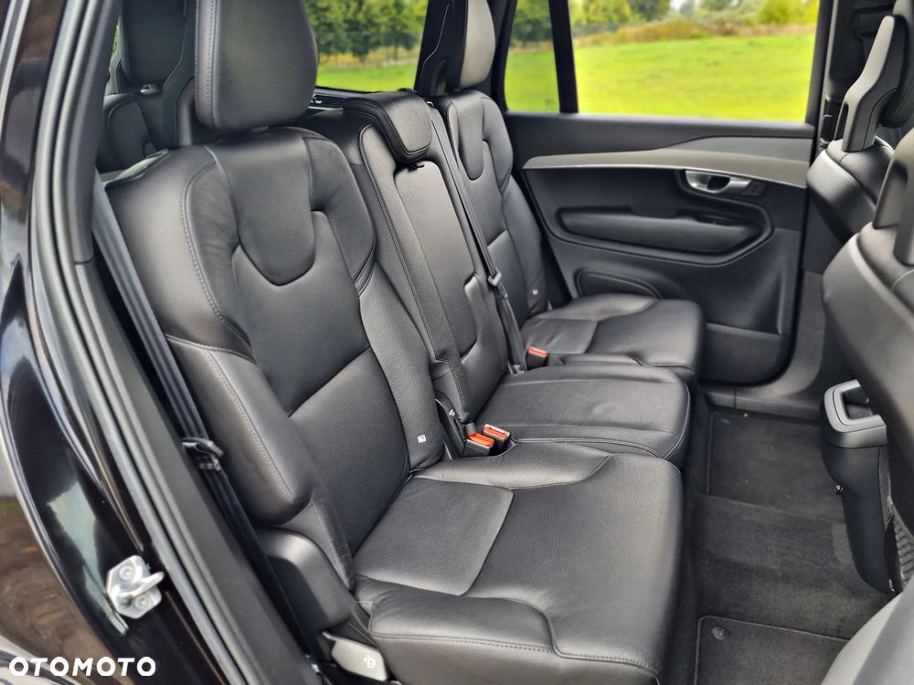 Volvo XC 90 B5 D AWD Geartronic Momentum - 29