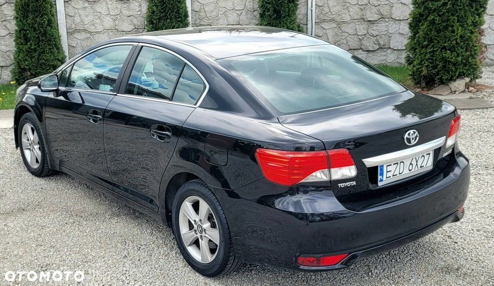 Toyota Avensis 2.0 D-4D Sol - 3
